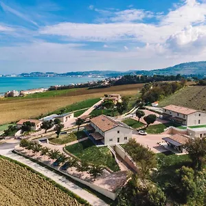 Il Colle Dei Lecci Farm stay